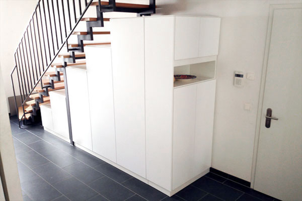 schrank_treppe2.jpg